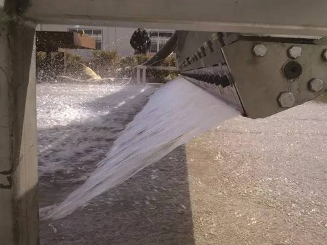 倾斜式超快速冷却器(SUPIC-Curtain) 倾斜式超快速冷却器